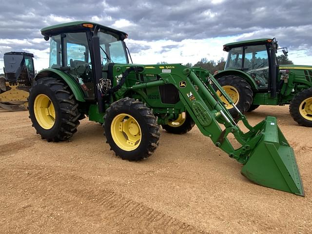 Image of John Deere 5090E equipment image 3