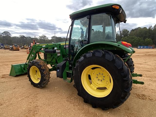 Image of John Deere 5090E equipment image 1