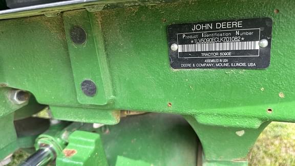 Image of John Deere 5090EL equipment image 2