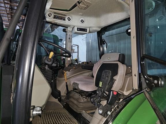 Image of John Deere 5090M equipment image 4