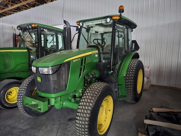 Image of John Deere 5090M equipment image 1