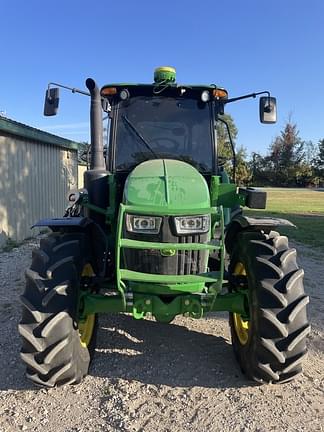 Image of John Deere 5090M equipment image 3