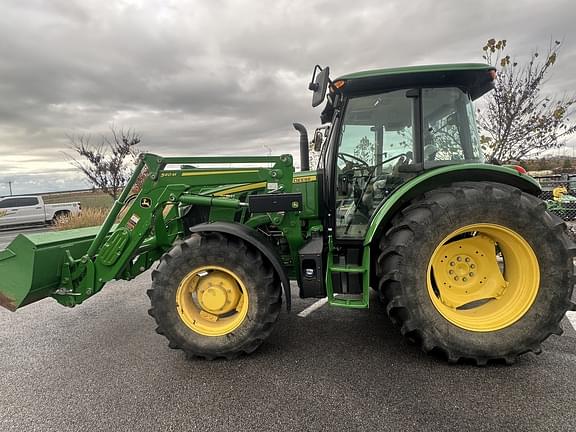 Image of John Deere 5090M equipment image 3