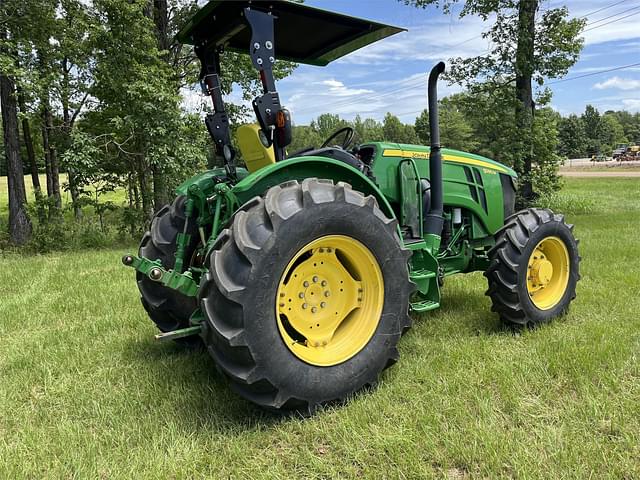 Image of John Deere 5090M equipment image 3