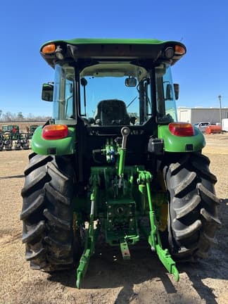 Image of John Deere 5090M equipment image 2
