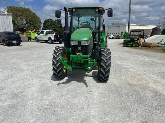 Image of John Deere 5090M equipment image 2