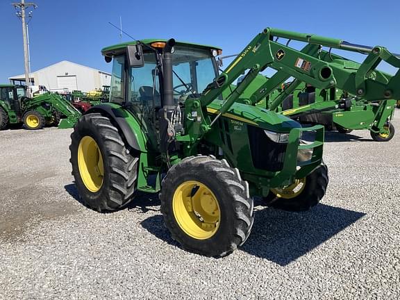 Image of John Deere 5090M equipment image 2