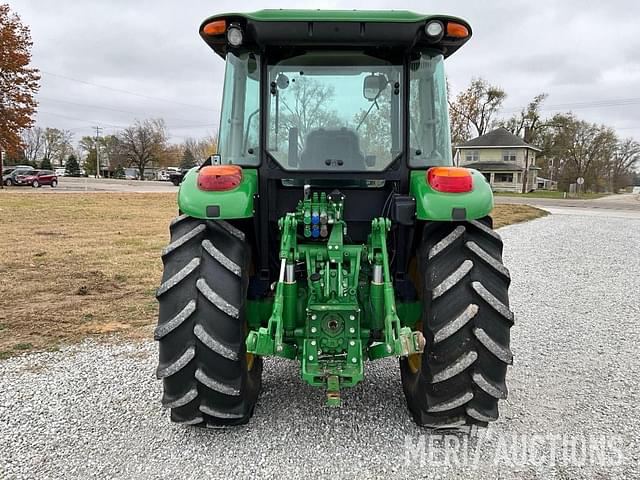 Image of John Deere 5090M equipment image 3