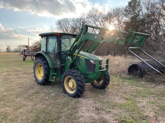 Image of John Deere 5100E equipment image 2