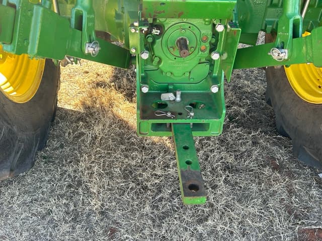 Image of John Deere 5100E equipment image 4