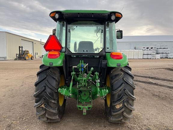 Image of John Deere 5100E equipment image 3