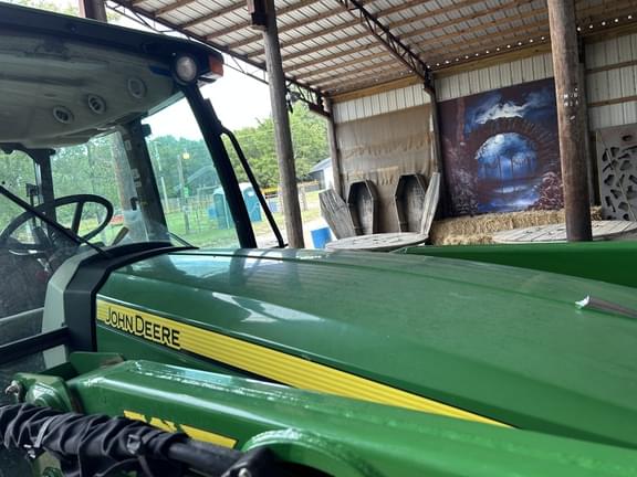 Image of John Deere 5100E equipment image 3