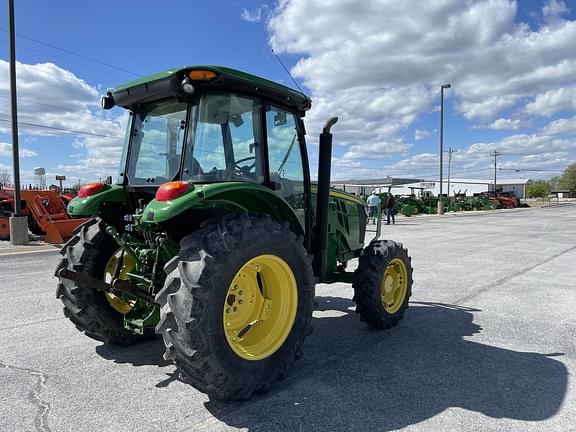 Image of John Deere 5100E equipment image 4