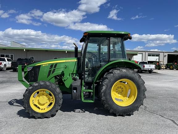 Image of John Deere 5100E equipment image 1