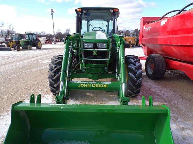 Image of John Deere 5100E equipment image 2