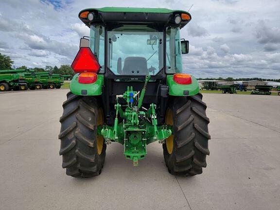 Image of John Deere 5100E equipment image 3