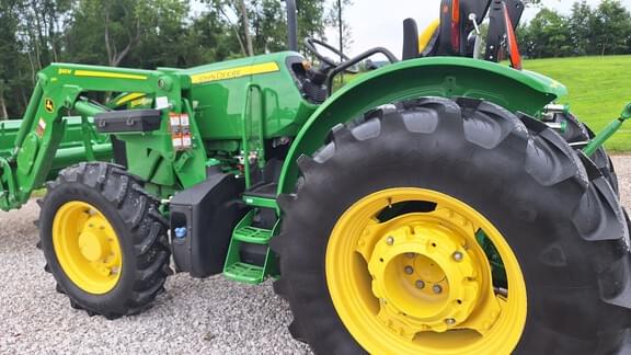 Image of John Deere 5100E equipment image 1