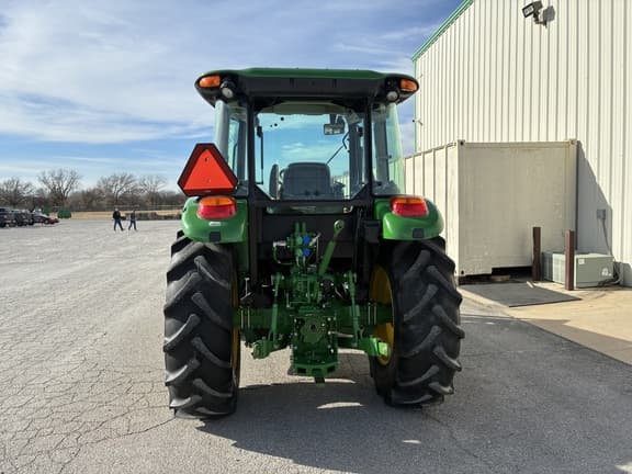 Image of John Deere 5100E equipment image 3