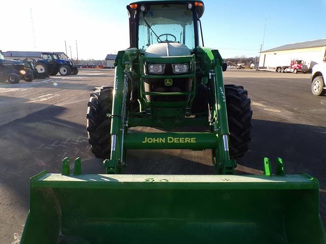 Image of John Deere 5100E equipment image 2