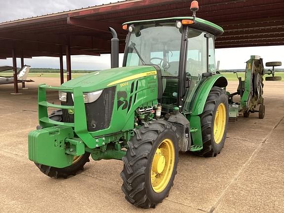 Image of John Deere 5100E equipment image 2