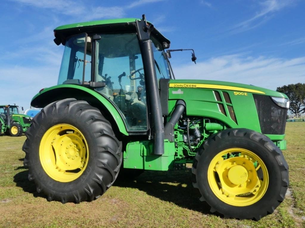 Main image John Deere 5100E