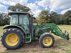 2020 John Deere 5100E Image