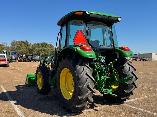 Image of John Deere 5100E equipment image 4