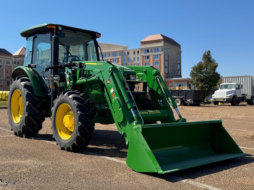 Image of John Deere 5100E Primary image