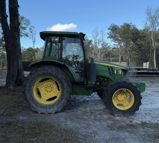 2020 John Deere 5100M Equipment Image0
