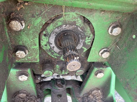 Image of John Deere 5100M equipment image 2