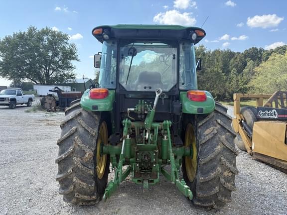 Image of John Deere 5100M equipment image 1