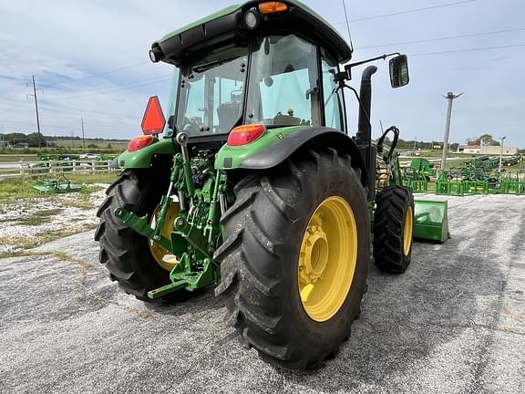 Image of John Deere 5100M equipment image 4