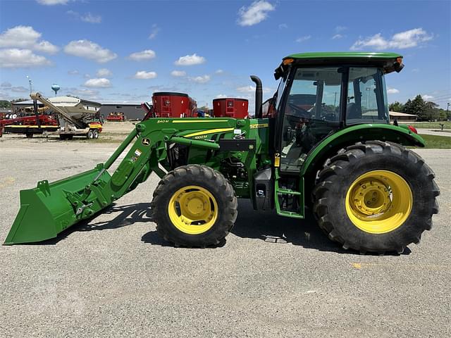 Image of John Deere 5100M equipment image 1