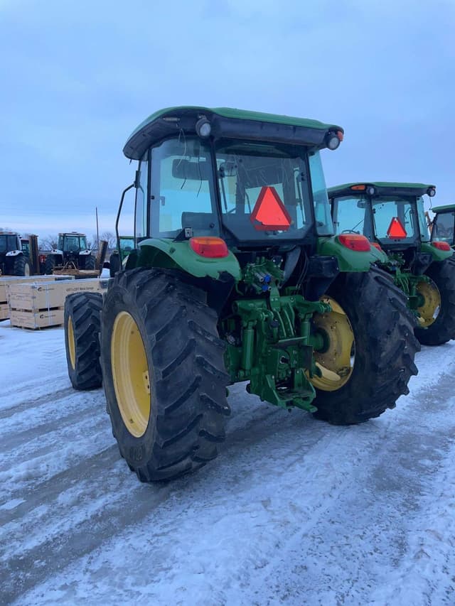 Image of John Deere 5100M equipment image 3