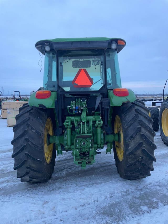 Image of John Deere 5100M equipment image 4