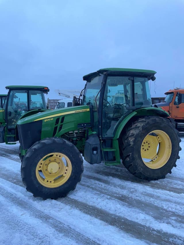 Image of John Deere 5100M equipment image 1