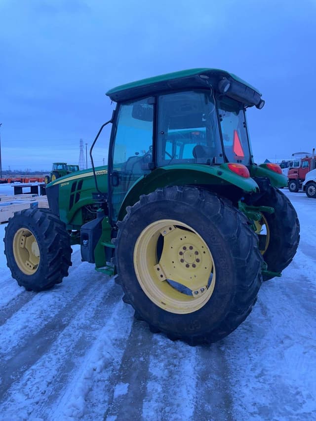 Image of John Deere 5100M equipment image 2