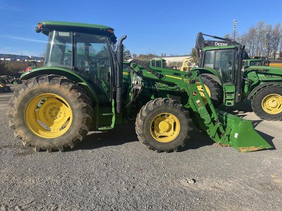 Image of John Deere 5115M equipment image 2