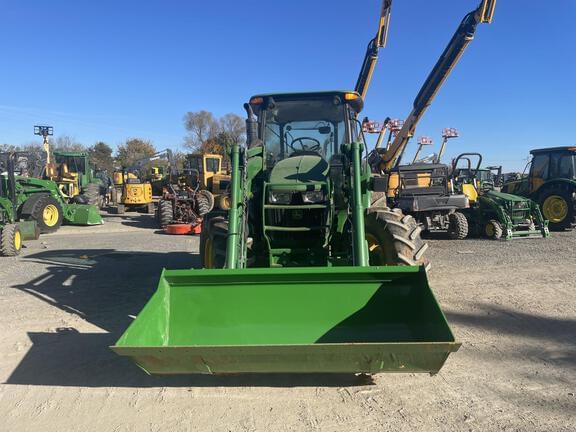 Image of John Deere 5115M equipment image 3