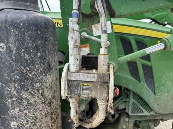 Image of John Deere 5115M equipment image 3