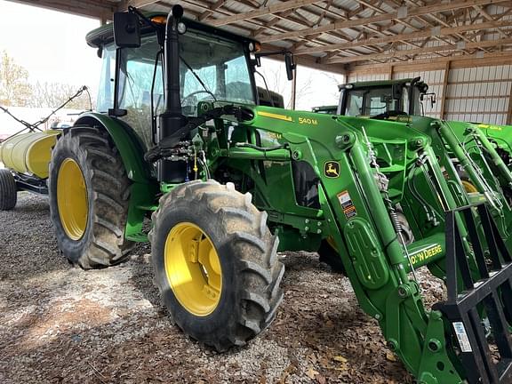 Image of John Deere 5115M equipment image 1