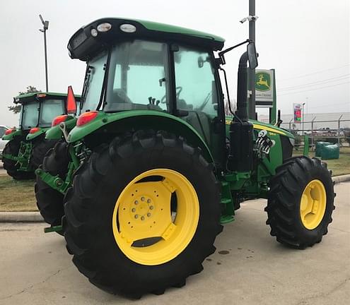 Image of John Deere 5115R equipment image 1