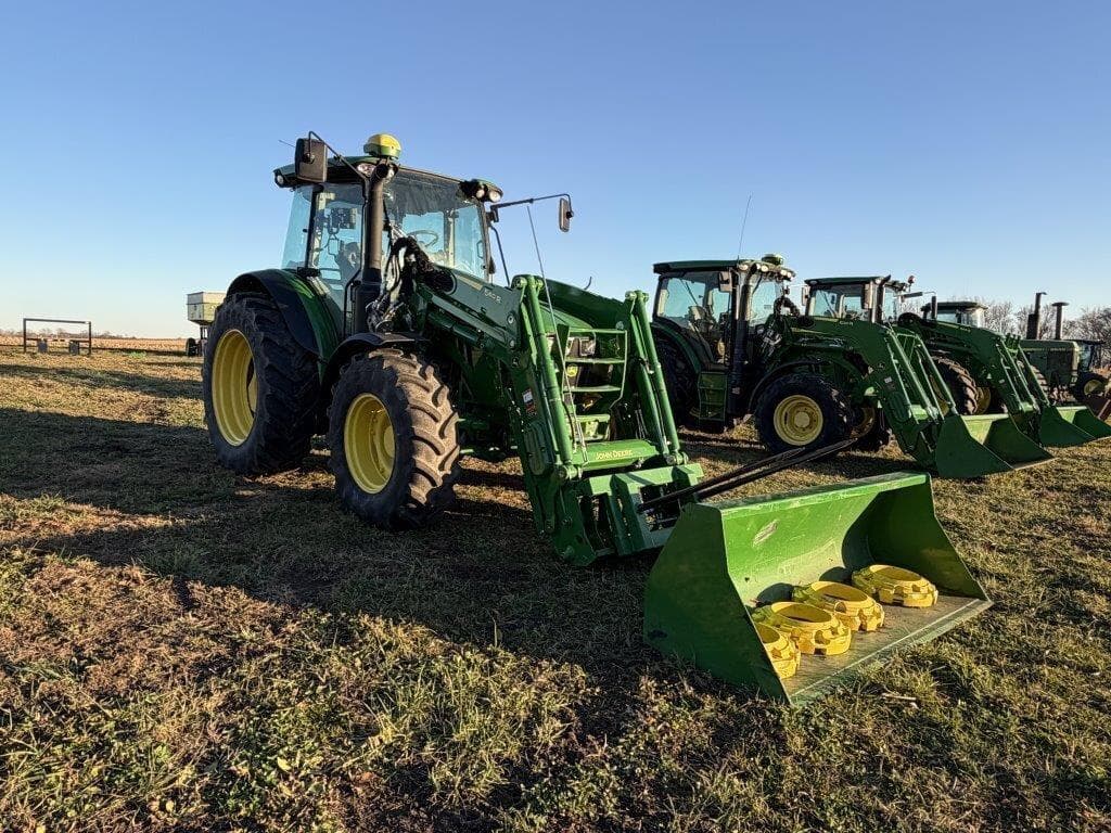 Image of John Deere 5125R Primary image