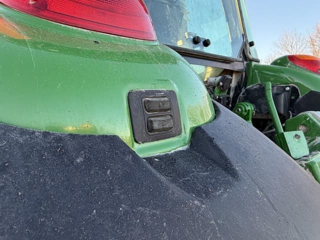 Image of John Deere 5125R equipment image 2