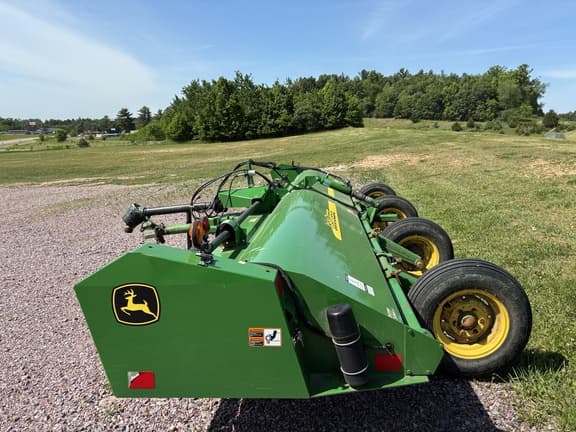 Image of John Deere 520 equipment image 3