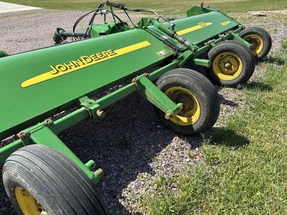 Image of John Deere 520 Primary image