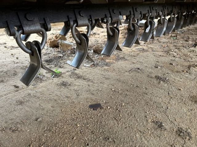 Image of John Deere 520 equipment image 3