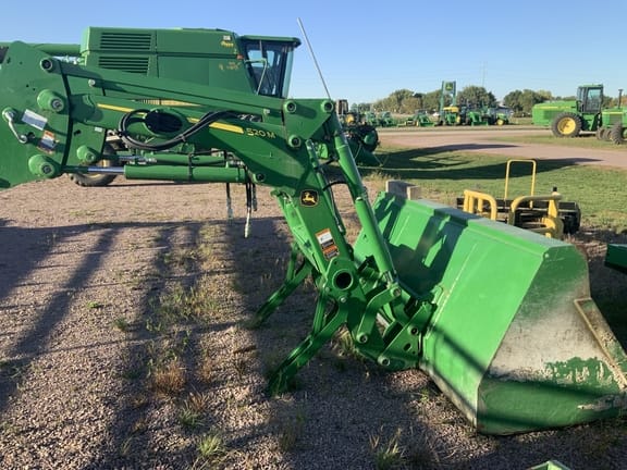 Main image John Deere 520M