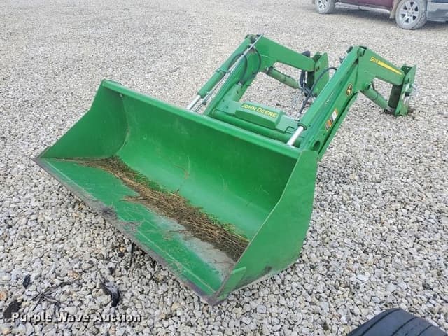 Image of John Deere 520M equipment image 4