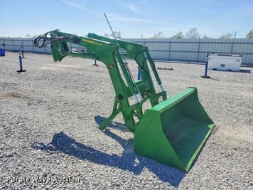 Main image John Deere 520M